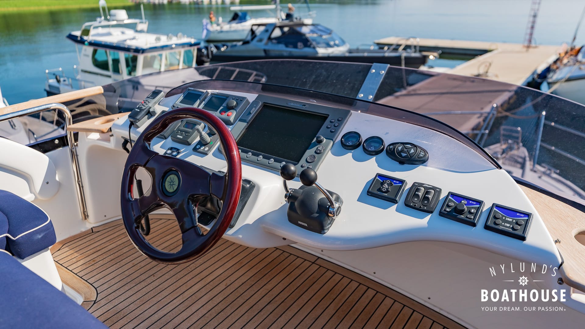 Nord West 370 Flybridge - Image 78