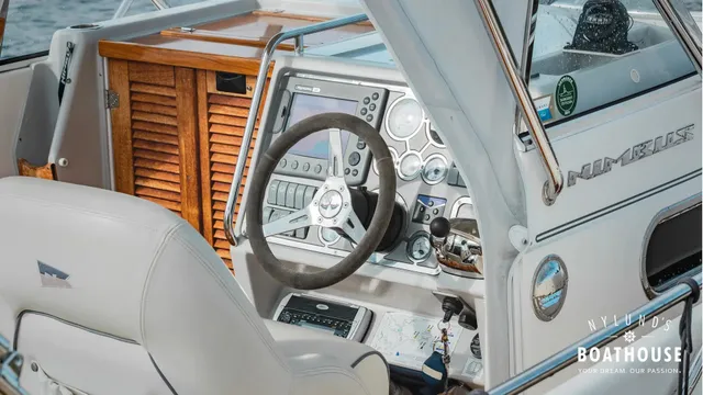 Nimbus 250 R — Extérieur