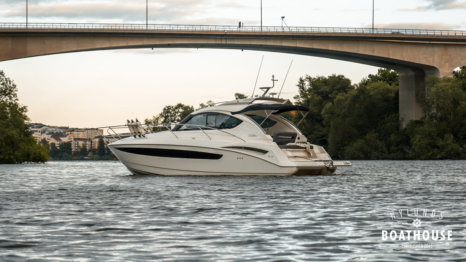 Galeon 325 HT - Image 2