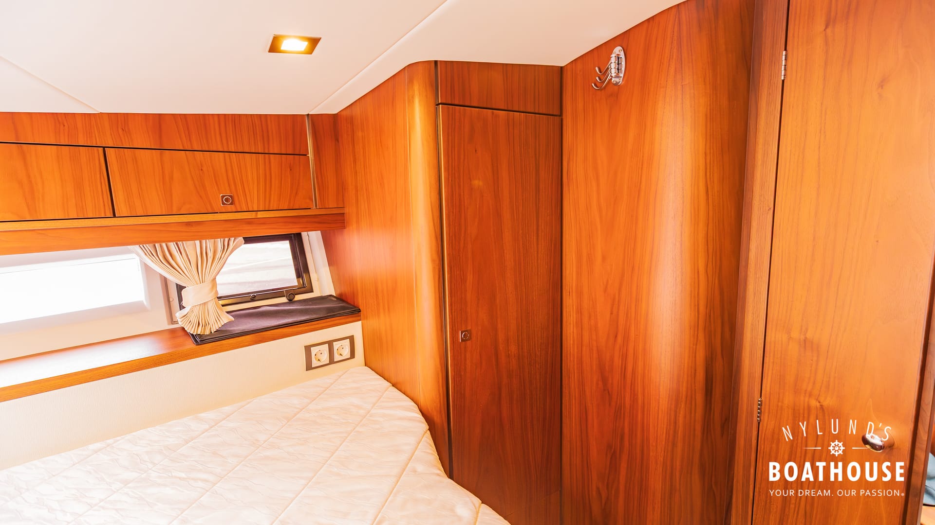 Galeon 340 Fly - Image 29