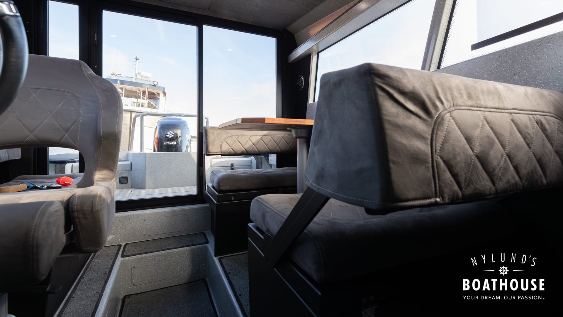 Vboats Voyager 700 Cabin - Image 37