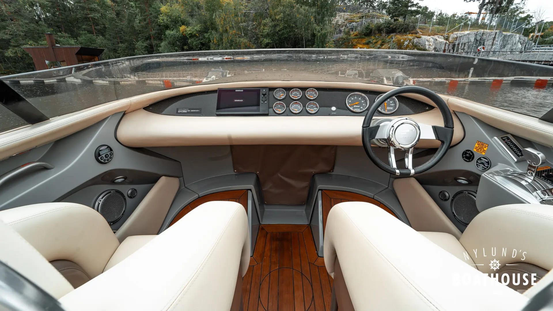 Donzi 28 Fearless Yacht - Image 29
