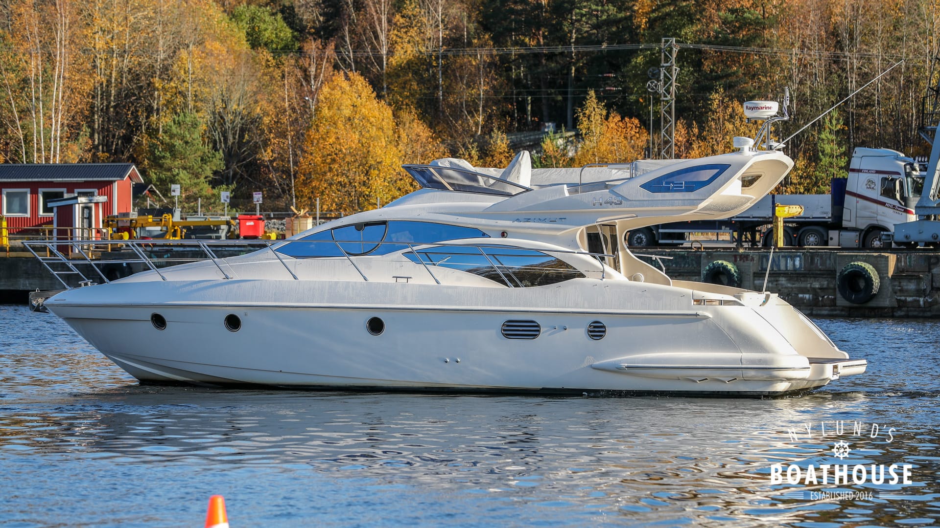 Azimut 43 Fly - Image 9