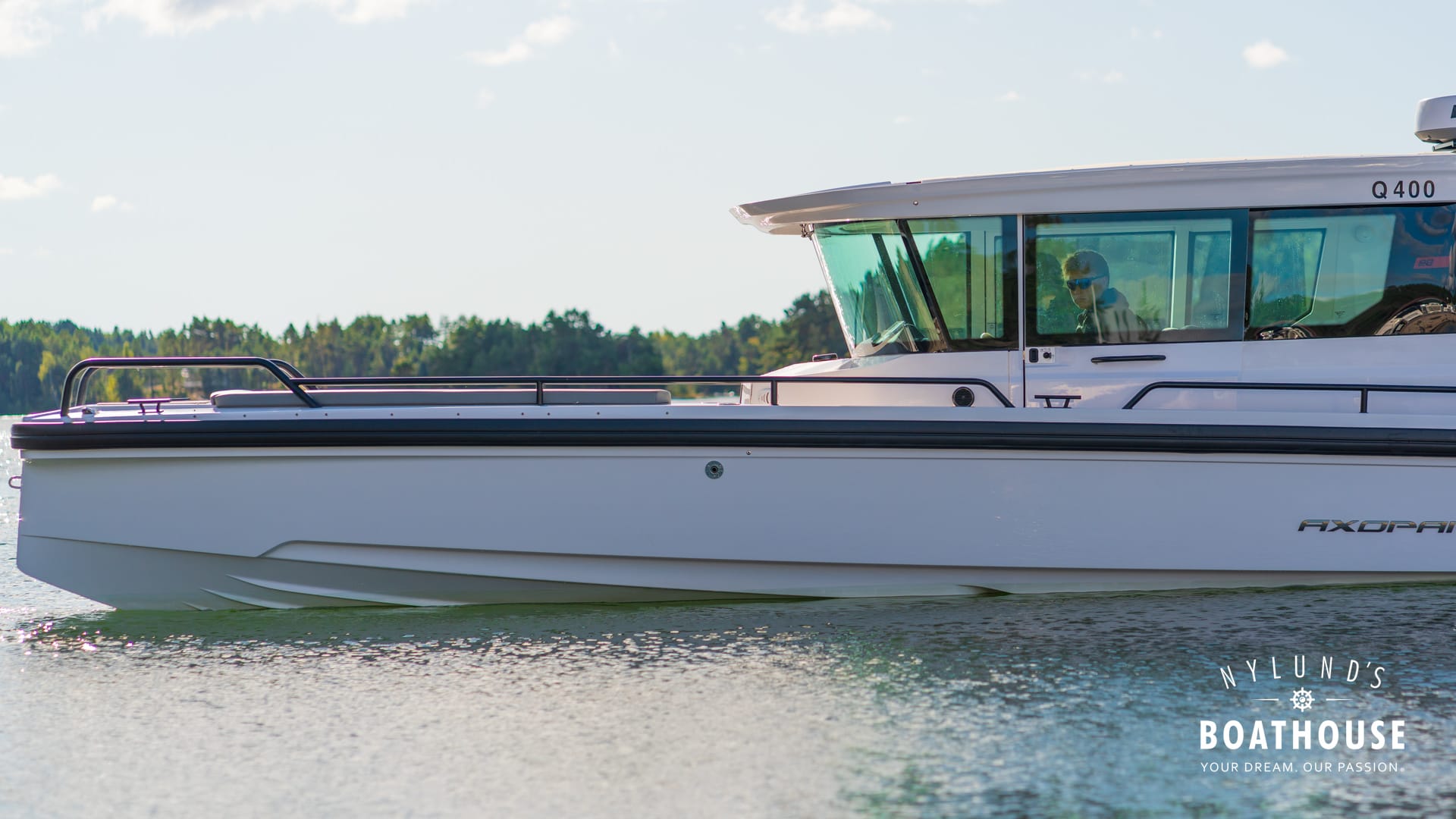Axopar 28 Cabin - Image 27