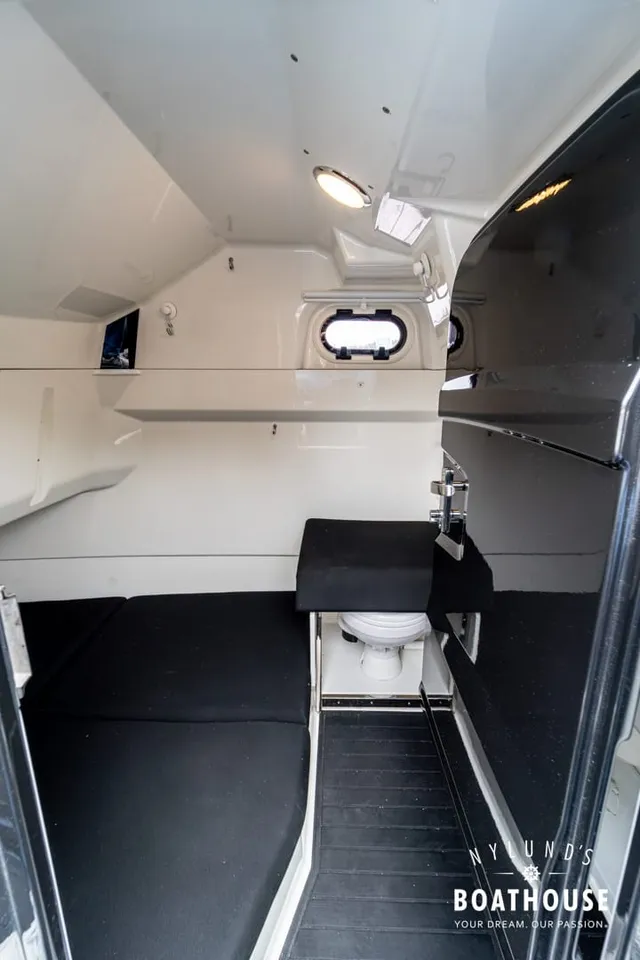 Brig Eagle 10 — Interior