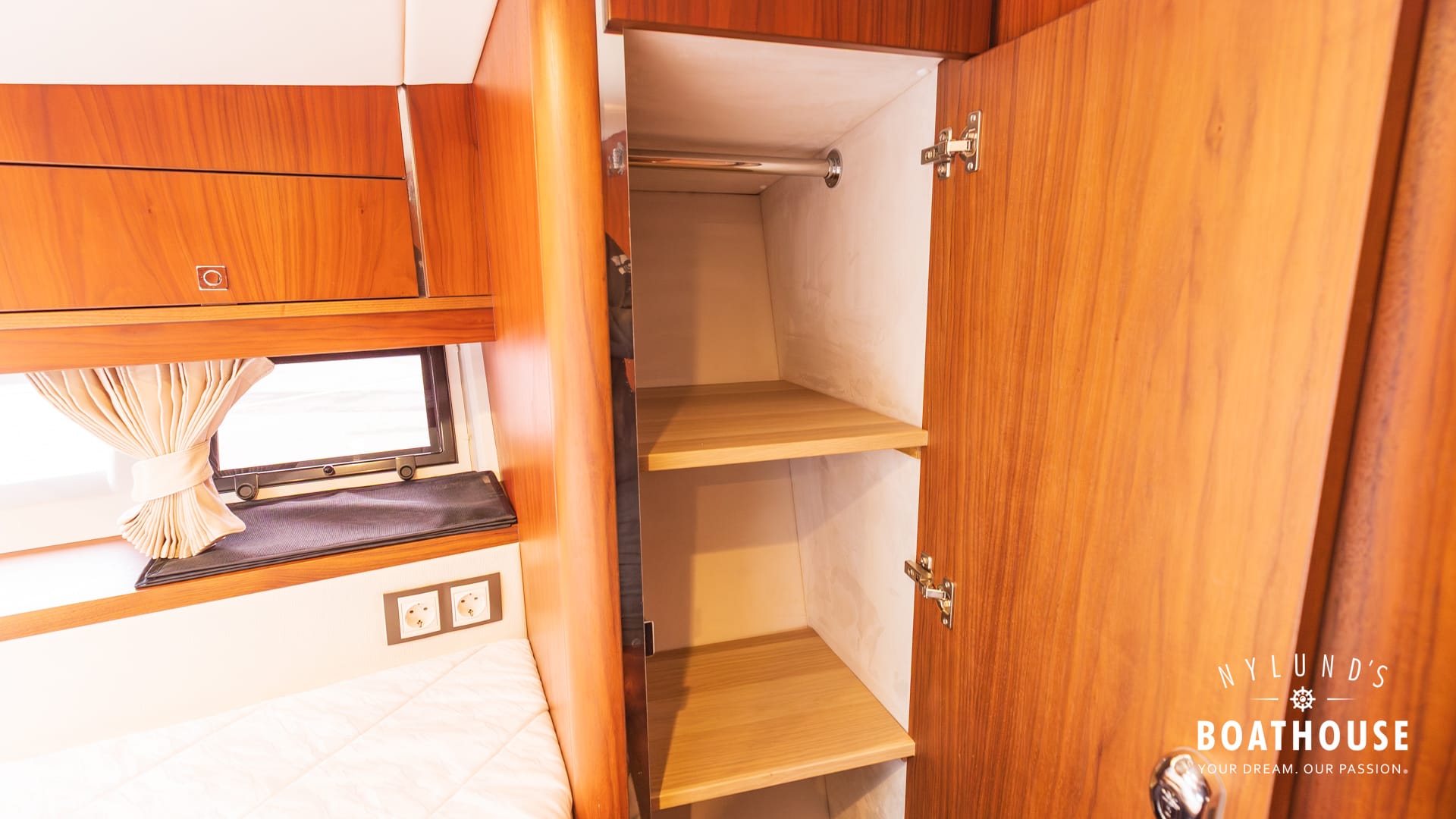 Galeon 340 Fly - Image 37