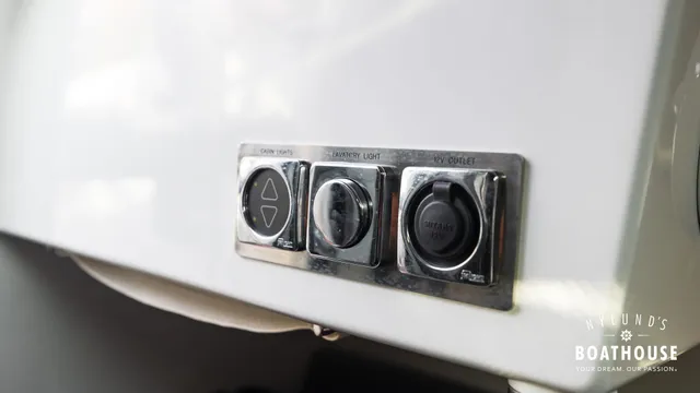 Hydrolift C-31 R Carbon — Interior