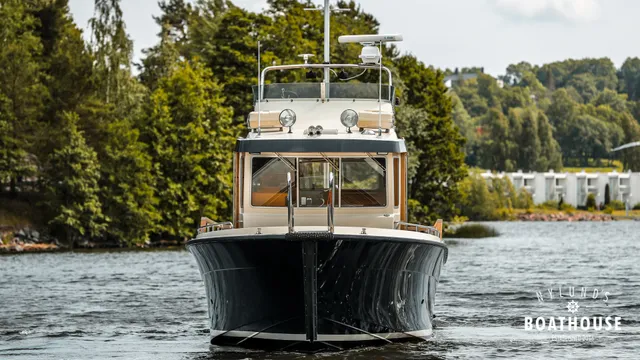 Targa 37 HiFly — Cruising