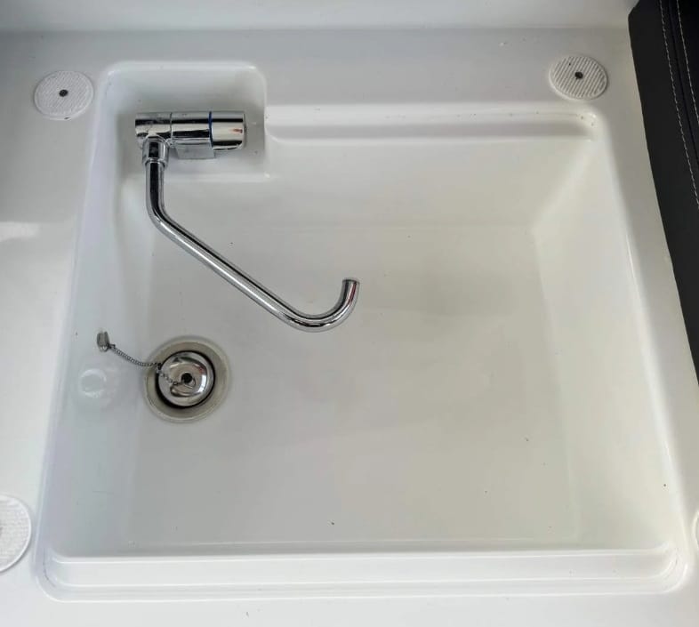 Beneteau Barracuda 8 - Image 13