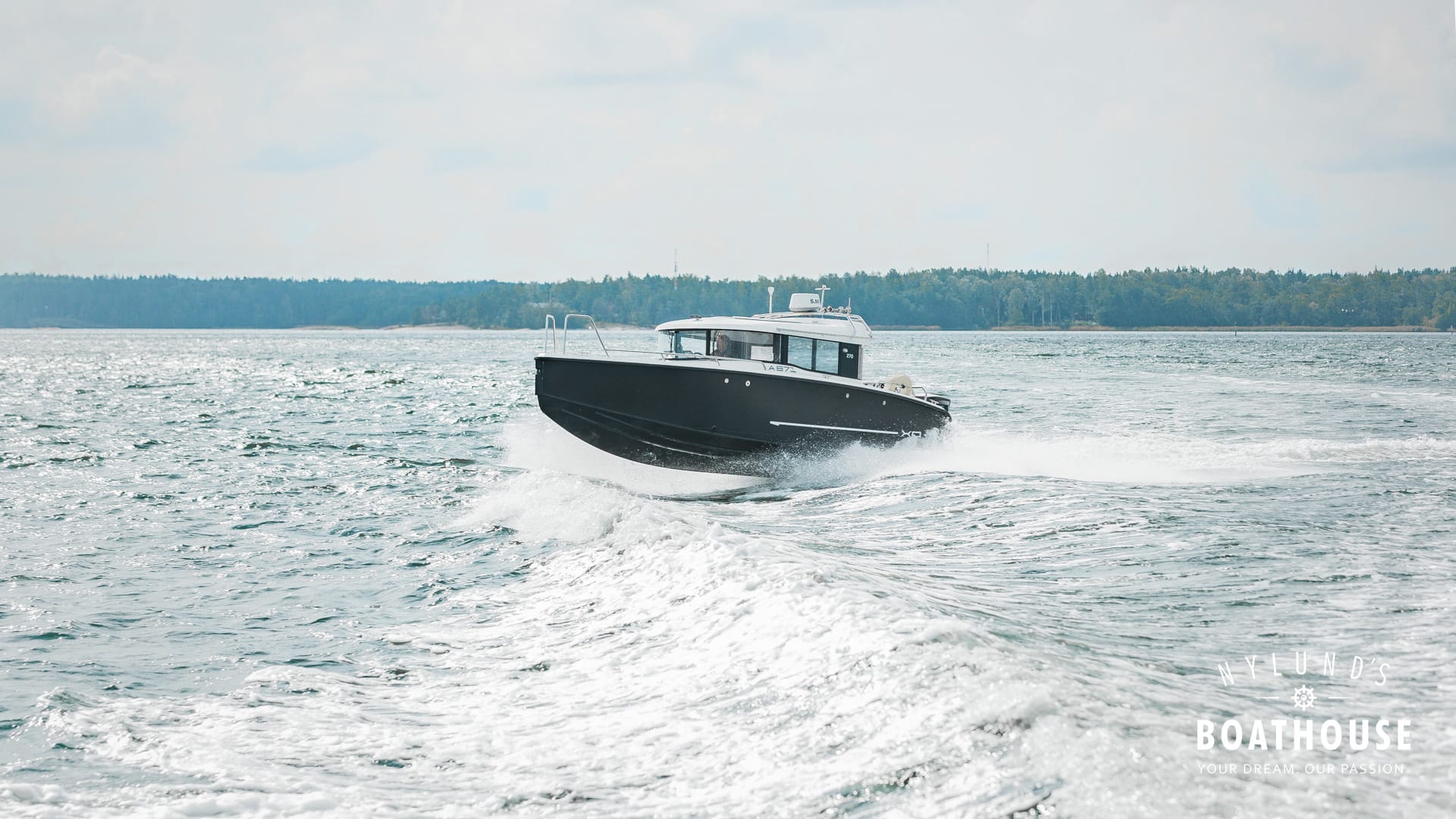 XO 270 RS Cabin OB - Image 39