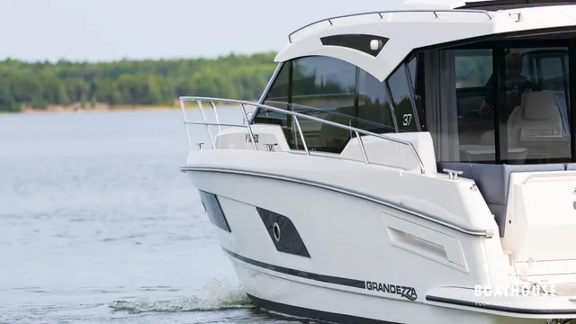Grandezza 37 CA — Navegando
