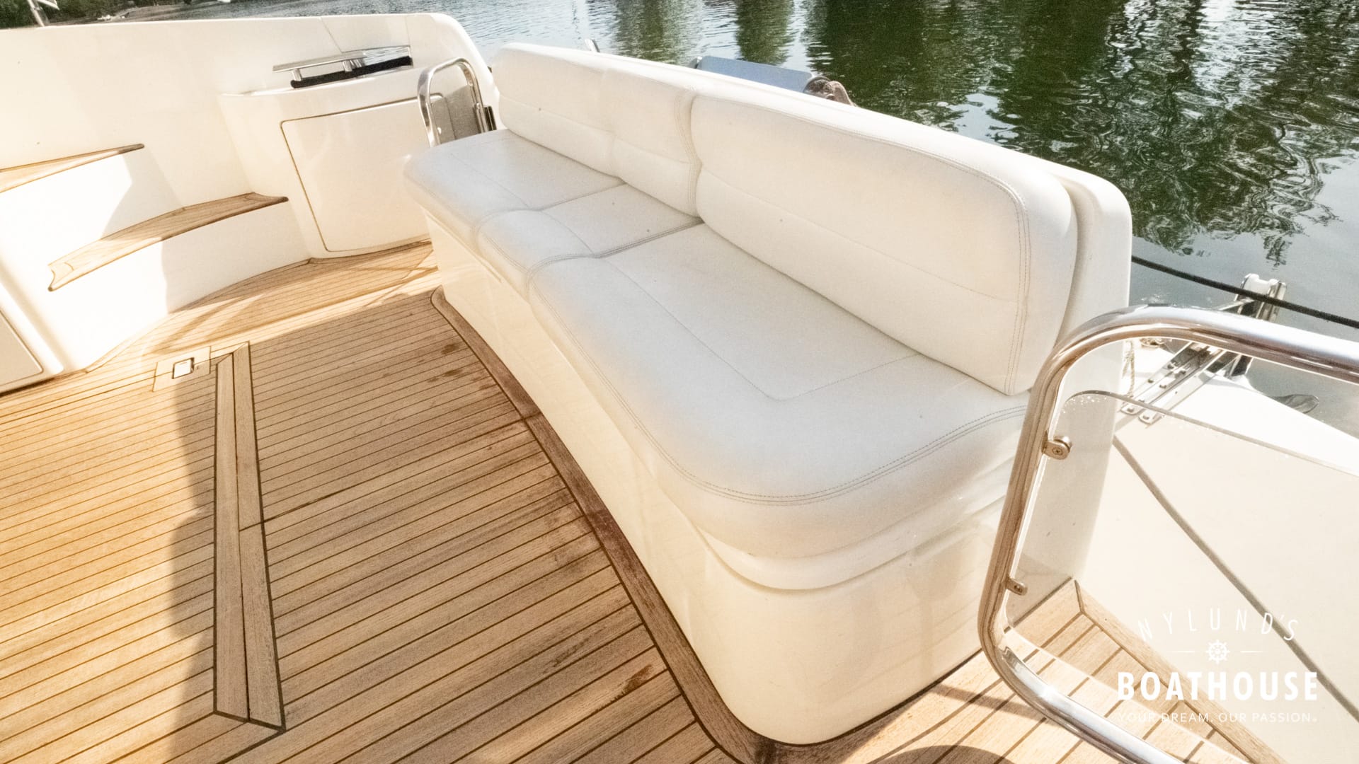 Azimut 42 Fly - Image 62