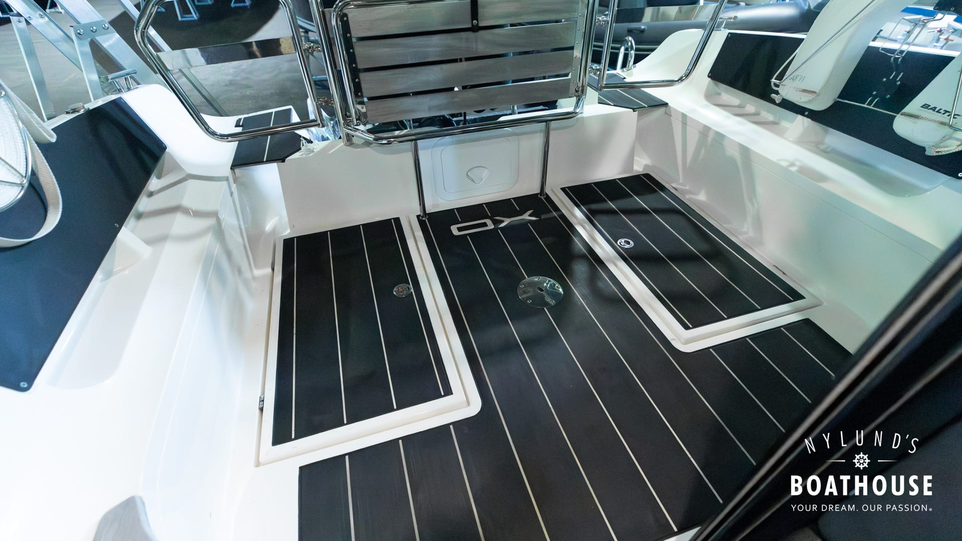 XO 270 RS Cabin OB - Image 12