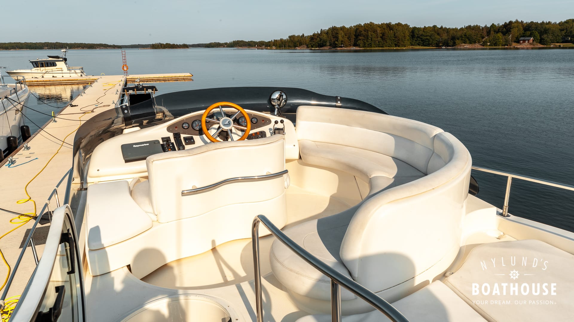 Azimut 42 Fly - Image 13