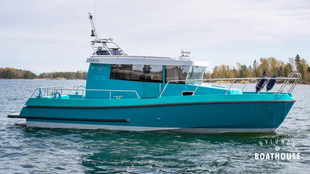 Brizo Yachts 28