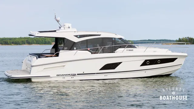 Grandezza 37 CA — Navegando