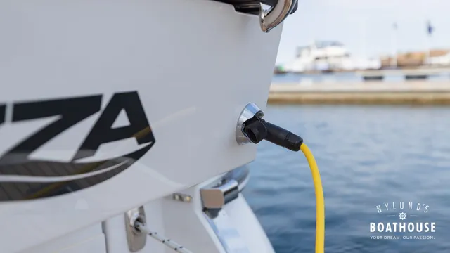 Grandezza 34 OC — Exterior