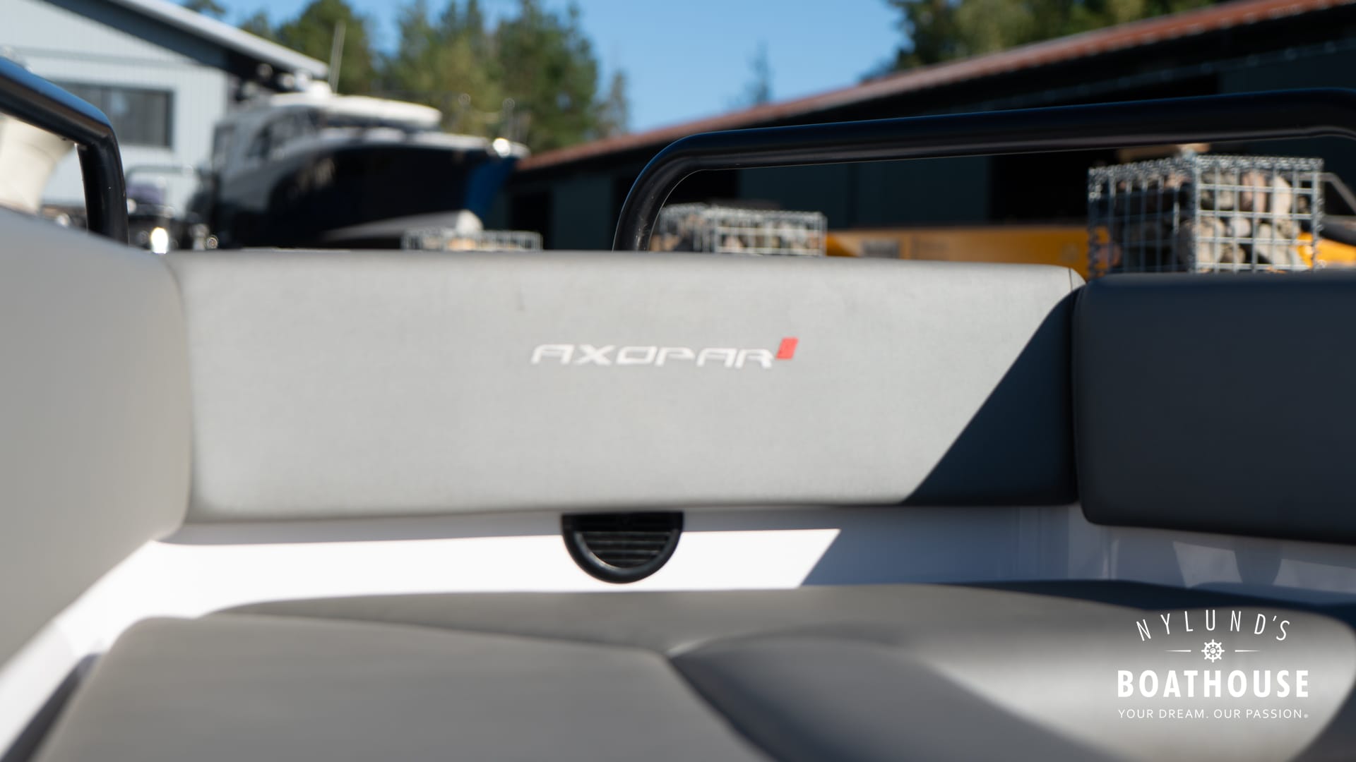Axopar 28 Cabin - Image 63
