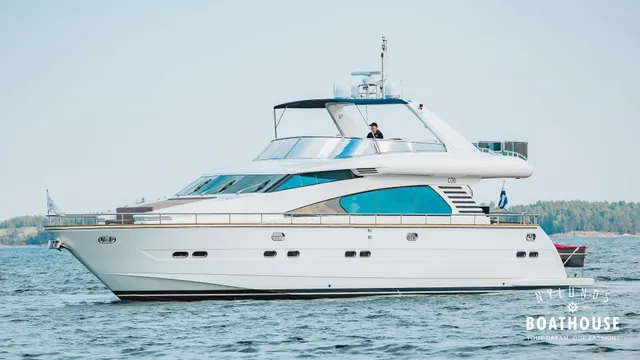 Elegance 68 — Cruising
