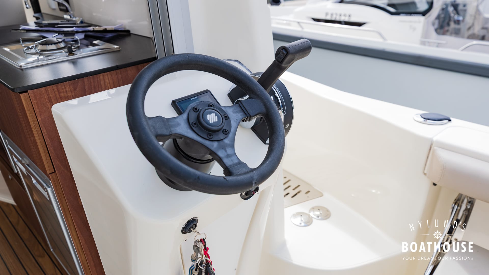 Quicksilver 905 Pilothouse - Image 16