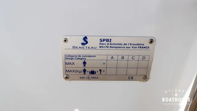Beneteau Flyer 10 — Exterior