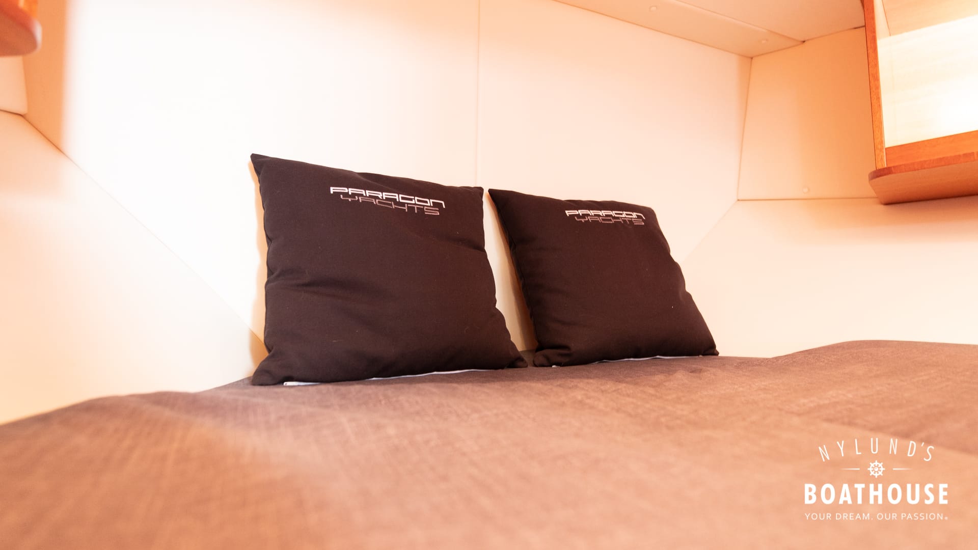 Paragon 31 Cabin - Image 86