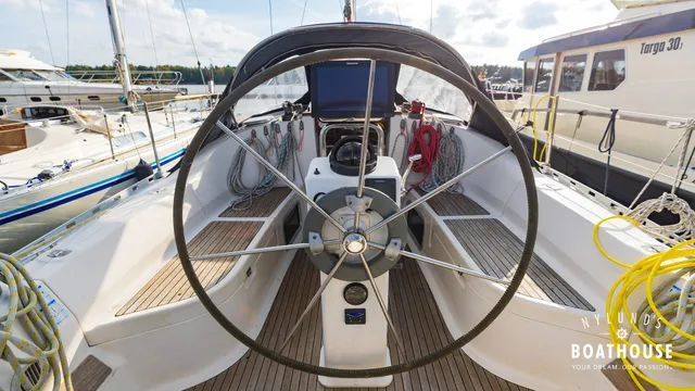 Delphia  D37