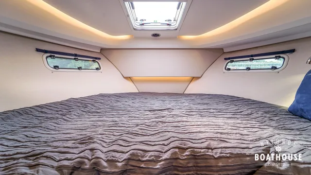 Nimbus 305 Coupé — Interior