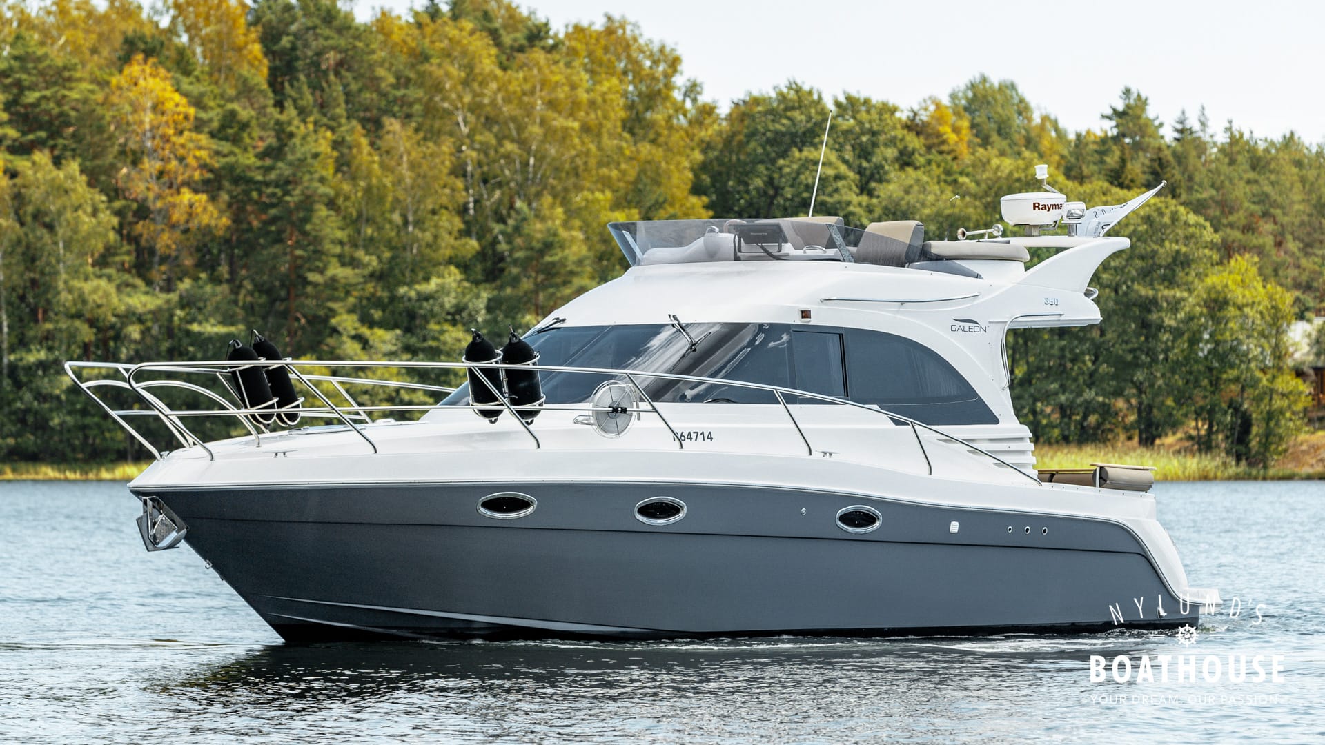 Galeon 330 Fly - Image 3
