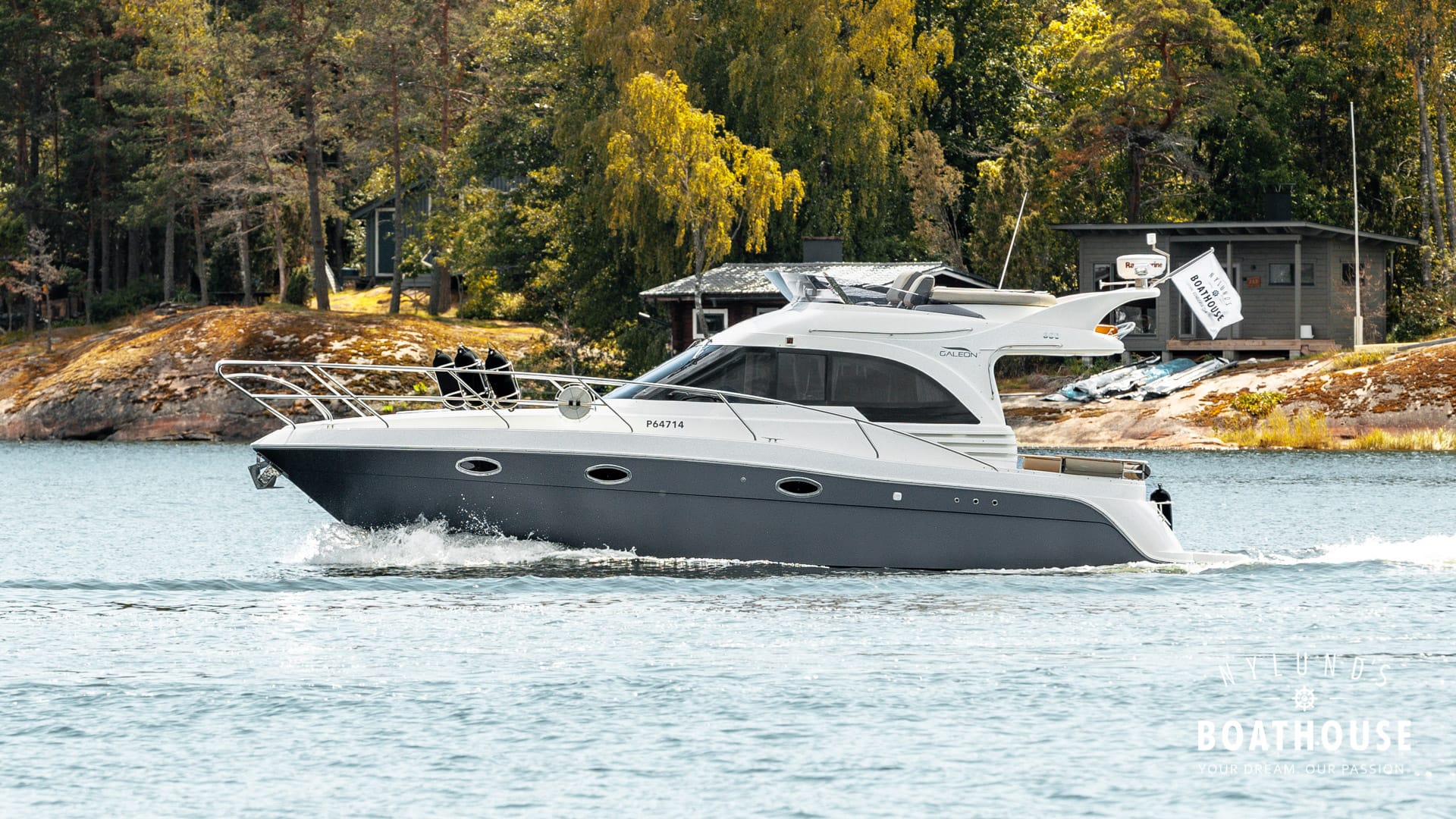 Galeon 330 Fly - Image 1