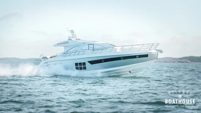 Azimut 55S