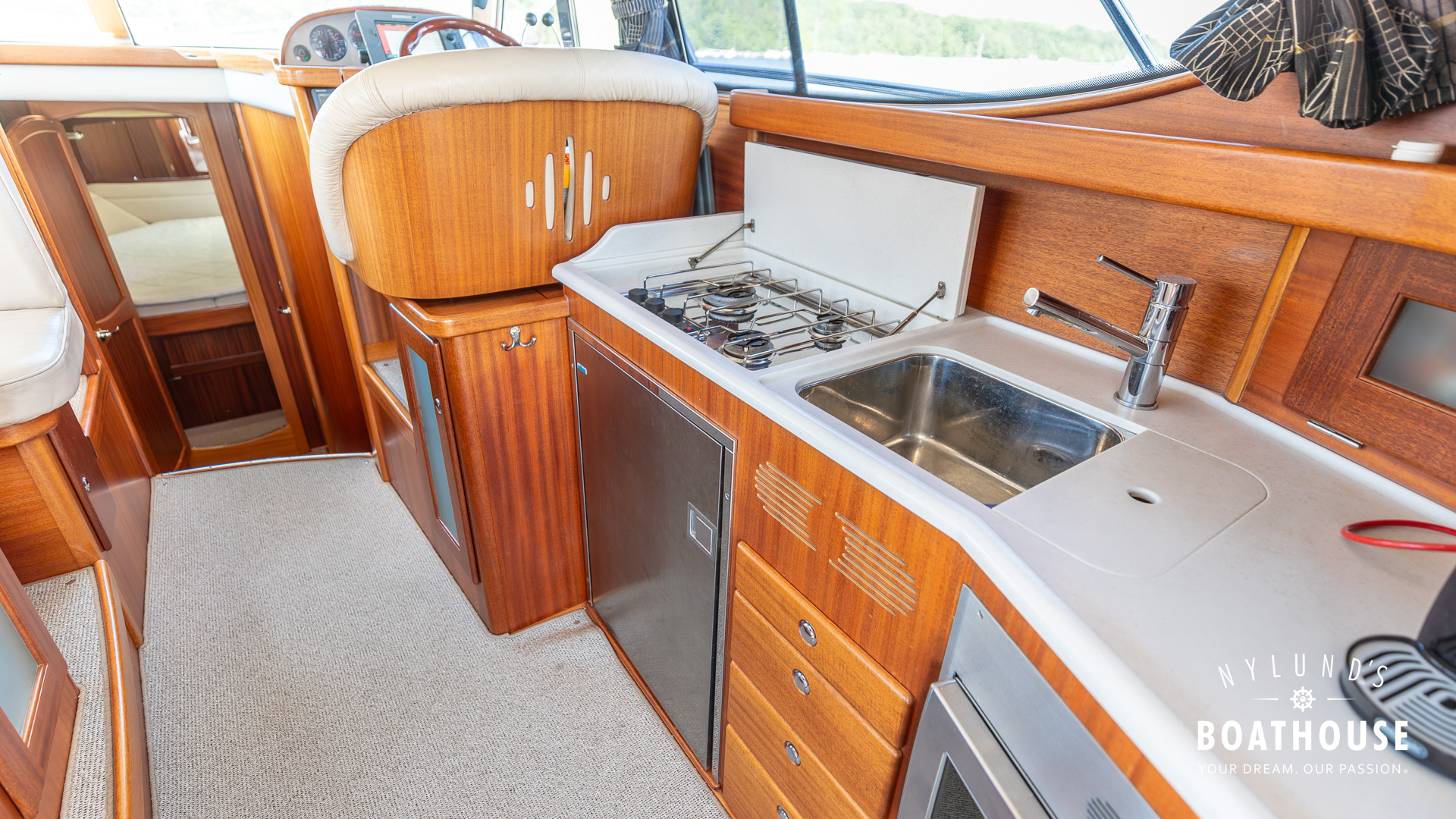 Nord West 370 Flybridge - Image 44