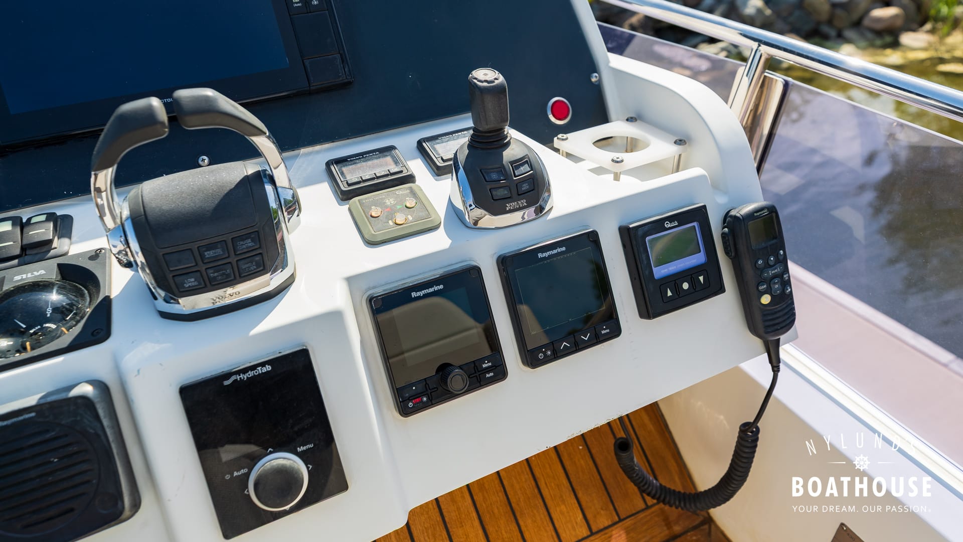 Sealine F430 - Image 16