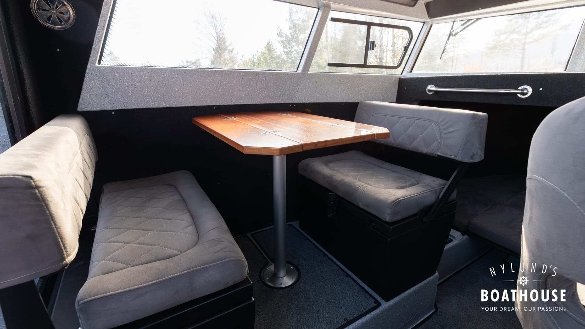 Vboats Voyager 700 Cabin - Image 40
