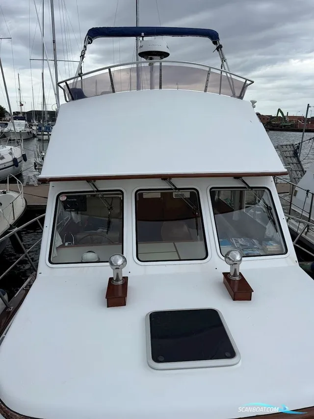 Halvorsen 32 Gourmet Cruiser