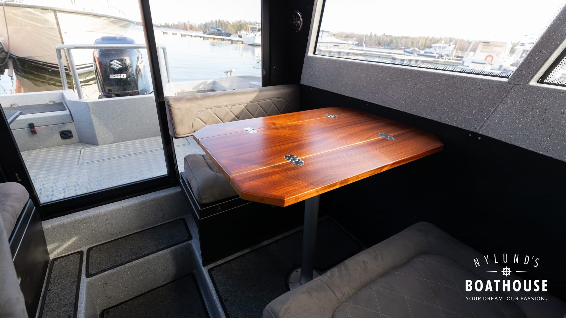 Vboats Voyager 700 Cabin - Image 38