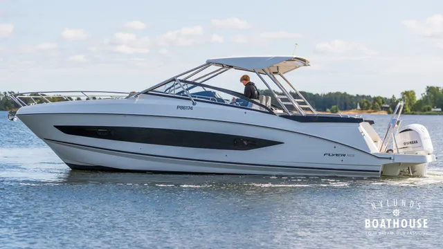 Beneteau Flyer 10 — Cruising