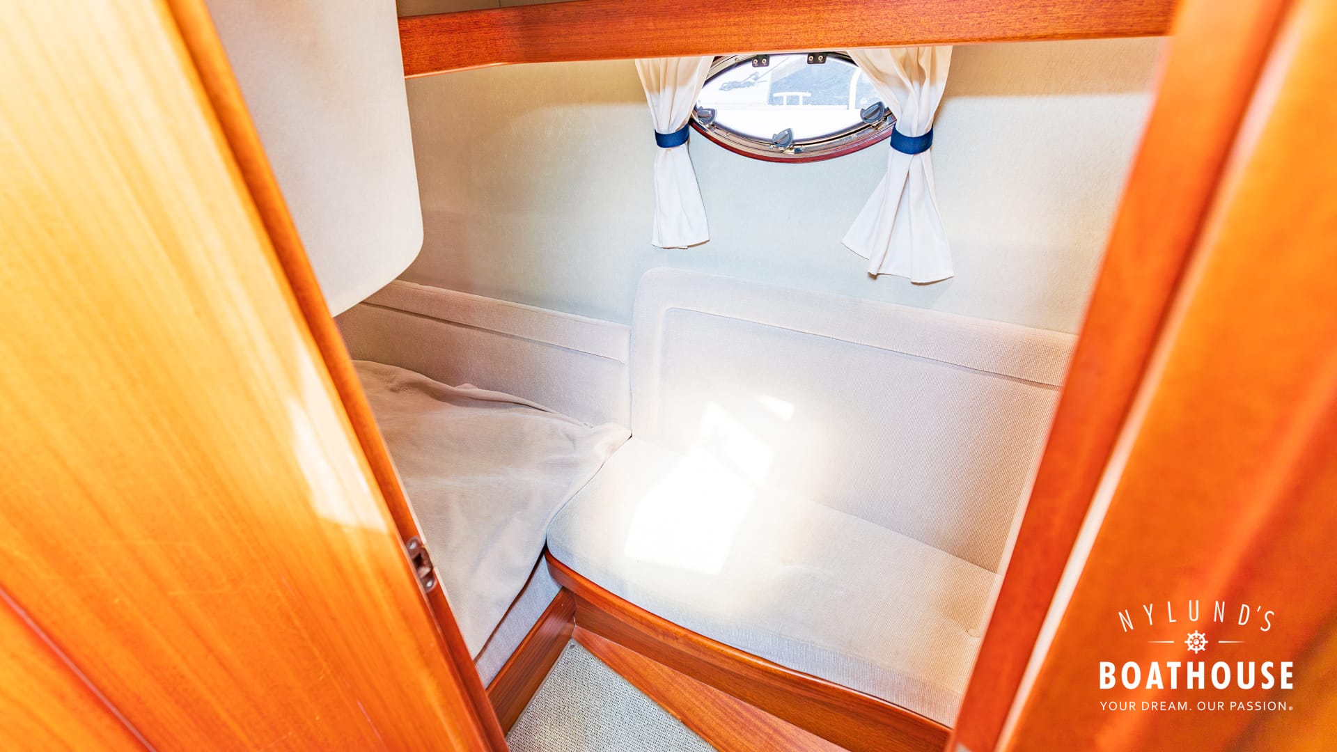Nord West 370 Flybridge - Image 43