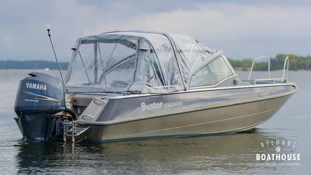 Buster Magnum — Cruising