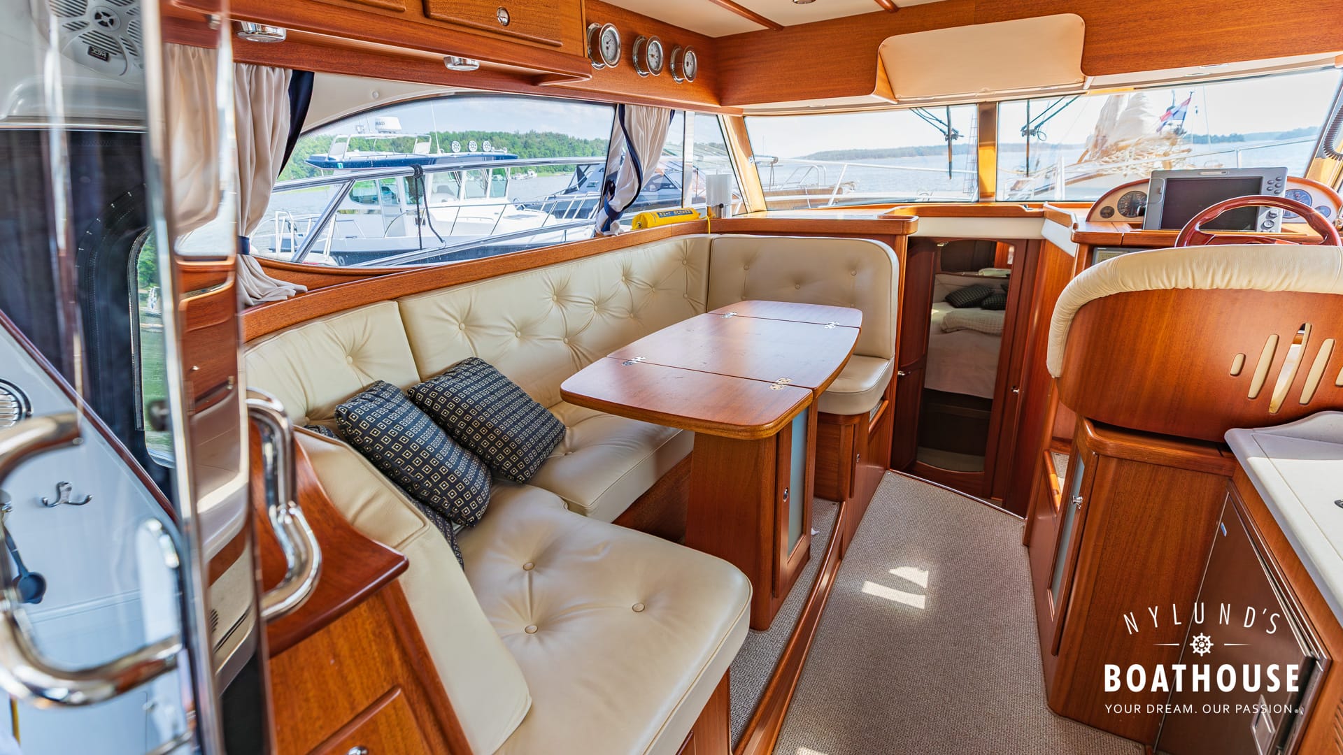 Nord West 370 Flybridge - Image 20