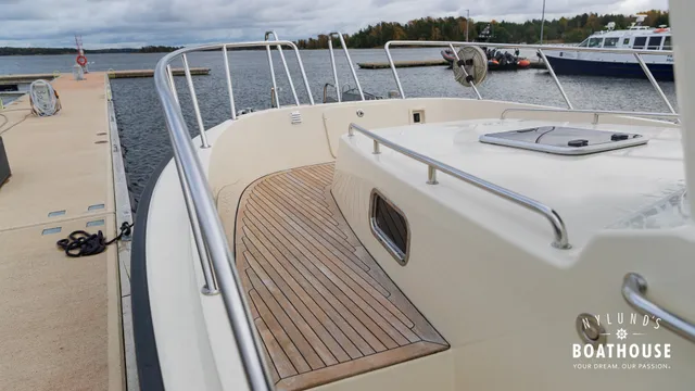 Targa 37+ Hi-Fly CFC — Exterior