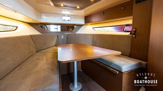 Beneteau Flyer 10 — Interior