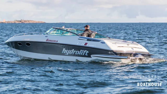 Hydrolift C-31 R Carbon — Cruising