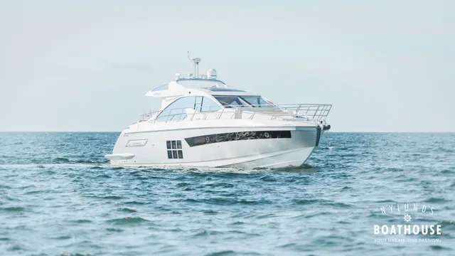 Azimut 55S