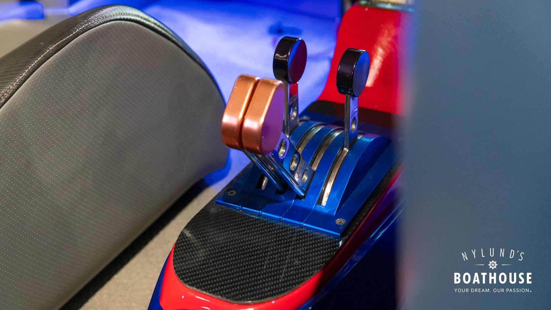 Nor-tech 4300 Supercat Roadster - Image 65