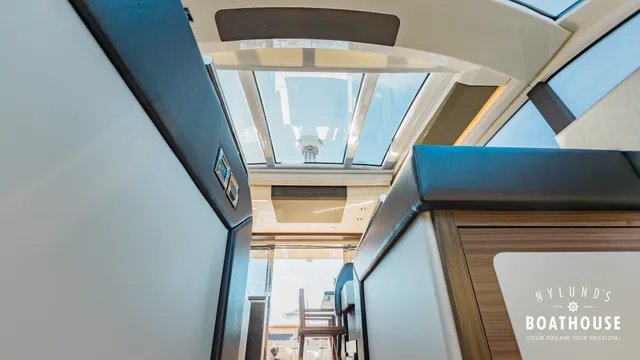 Azimut 55S