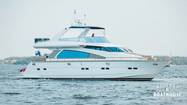 Elegance 68 — Cruising