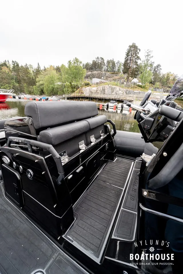 Brig Eagle 10