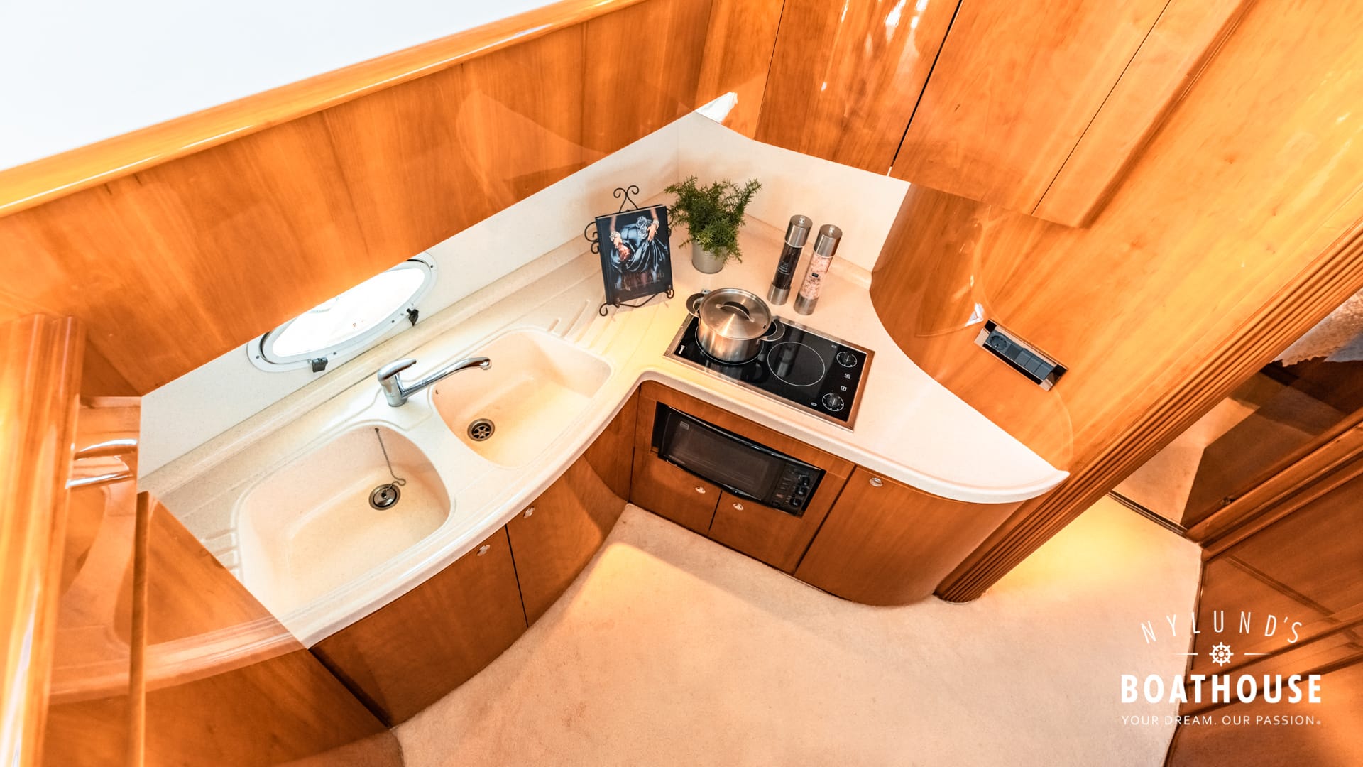 Azimut 42 Fly - Image 51