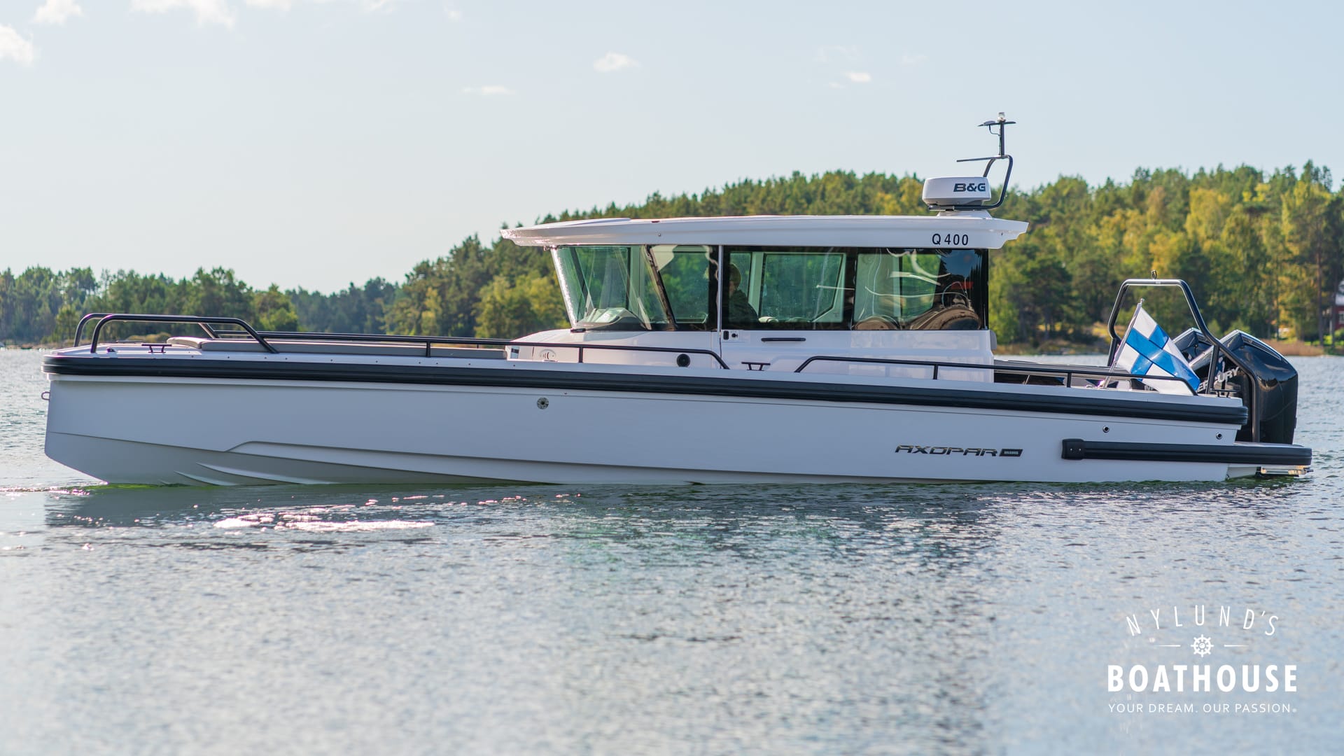 Axopar 28 Cabin - Image 23